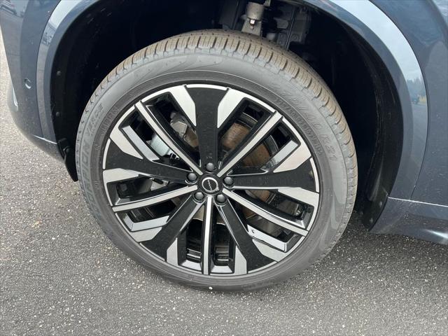 2026 Volvo XC90 B6 Ultra Dark Theme 7-Seater