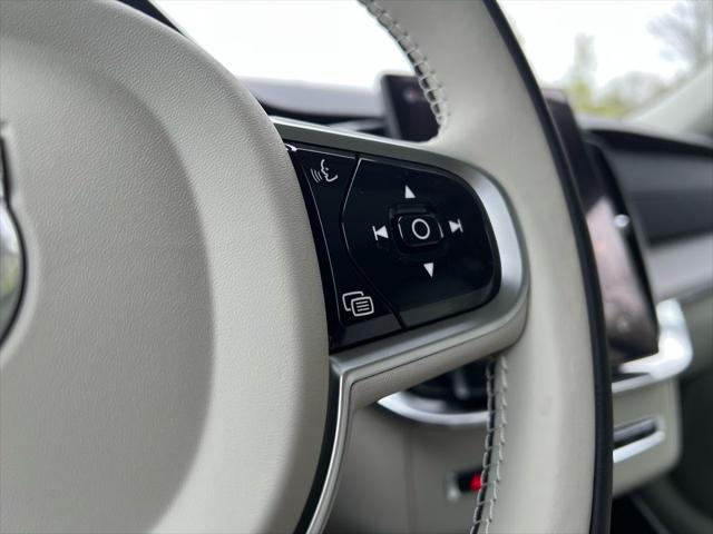 2026 Volvo XC90 B6 Ultra Dark Theme 7-Seater