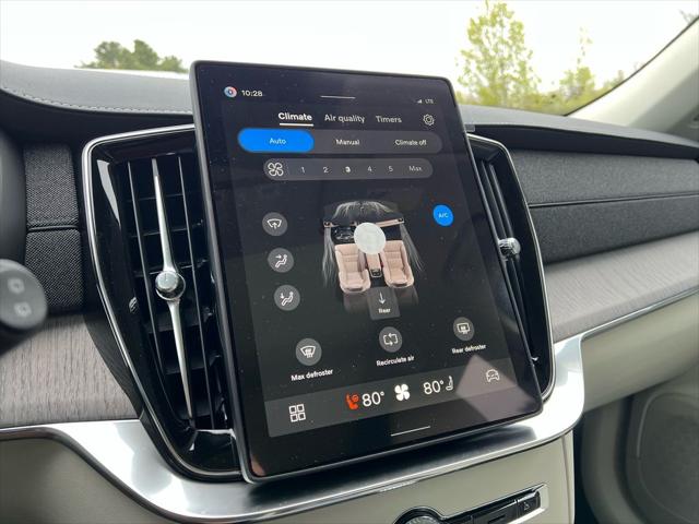 2026 Volvo XC90 B6 Ultra Dark Theme 7-Seater