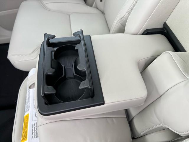 2026 Volvo XC90 B6 Ultra Dark Theme 7-Seater