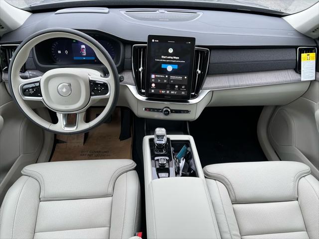 2026 Volvo XC90 B6 Ultra Dark Theme 7-Seater