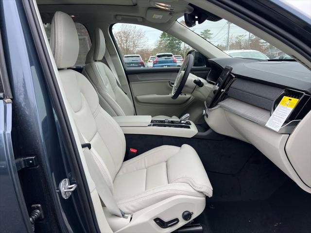 2026 Volvo XC90 B6 Ultra Dark Theme 7-Seater