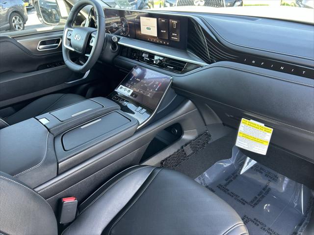 2026 INFINITI QX80 LUXE AWD