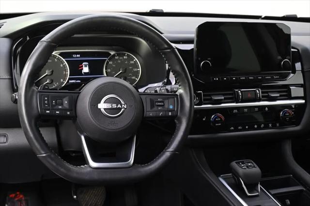 2024 Nissan Pathfinder SL 4WD