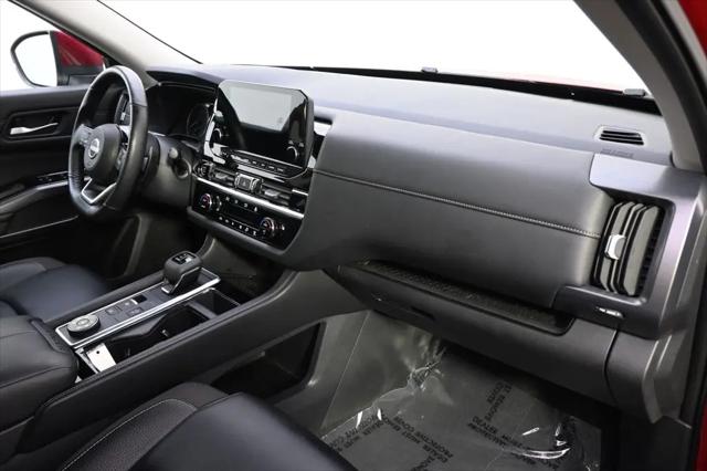 2024 Nissan Pathfinder SL 4WD