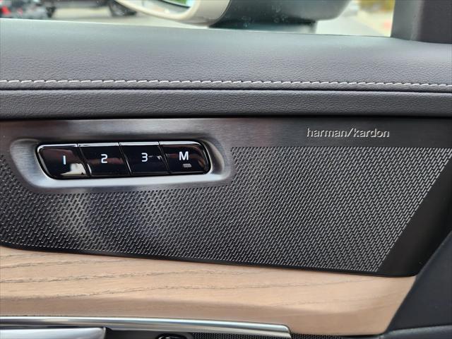 2026 Volvo XC90 Plug-In Hybrid Plus, T8 AWD, Electric/Gasoline, Bright, 7 Seats