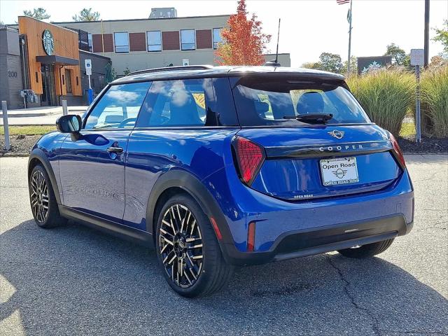 2025 MINI Hardtop Cooper