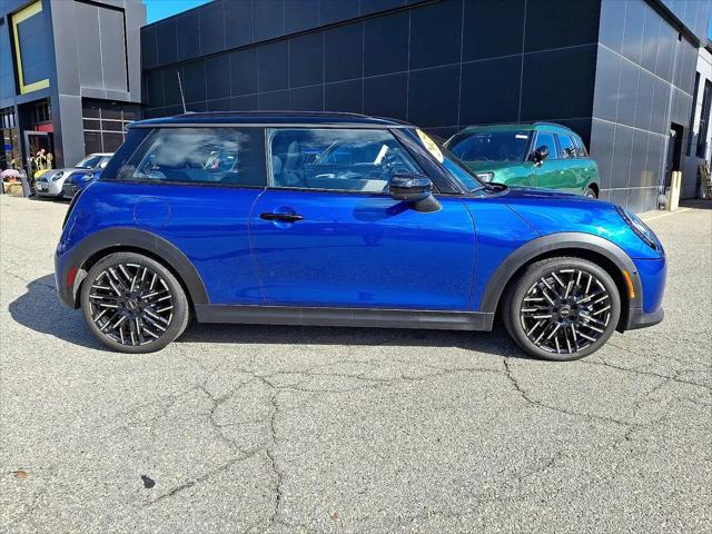 2025 MINI Hardtop Cooper