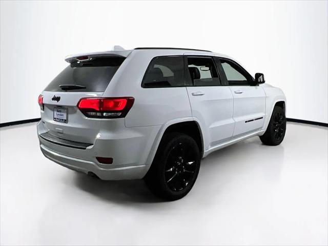 2022 Jeep Grand Cherokee Laredo X 4x4