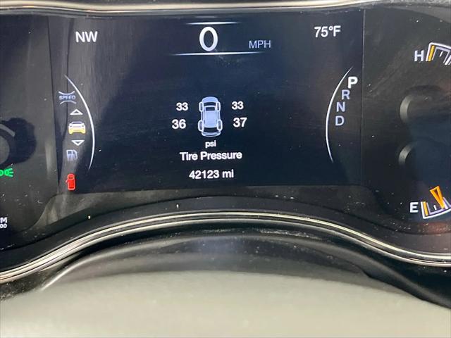 2022 Jeep Grand Cherokee Laredo X 4x4