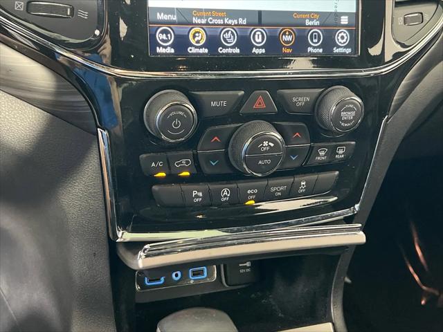 2022 Jeep Grand Cherokee Laredo X 4x4
