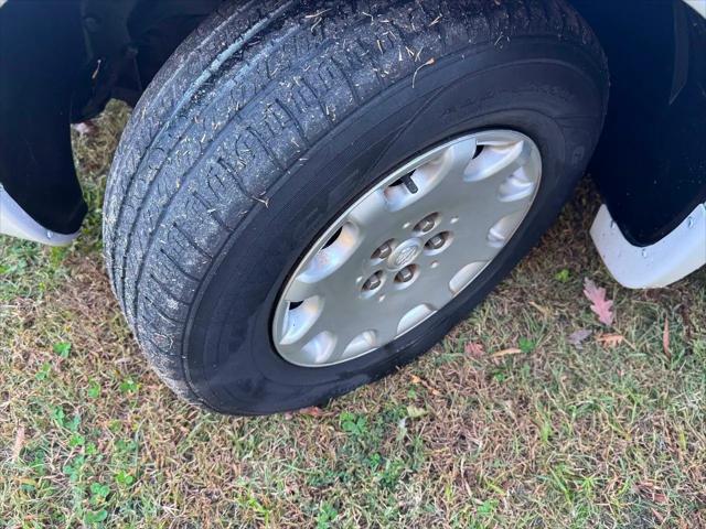2003 Chrysler Town & Country LX