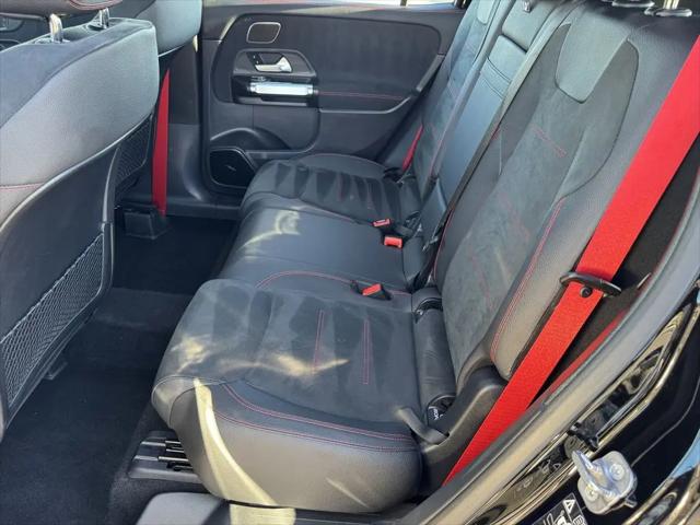 2025 Mercedes-Benz GLB 4MATIC