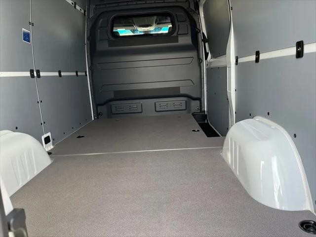 2026 Mercedes-Benz Sprinter 2500 Standard Roof 4-Cyl Diesel HO