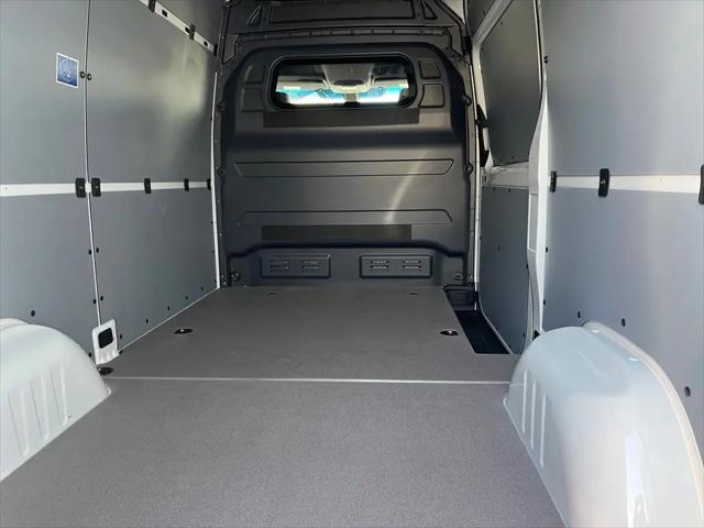 2026 Mercedes-Benz Sprinter 2500 Standard Roof 4-Cyl Diesel HO