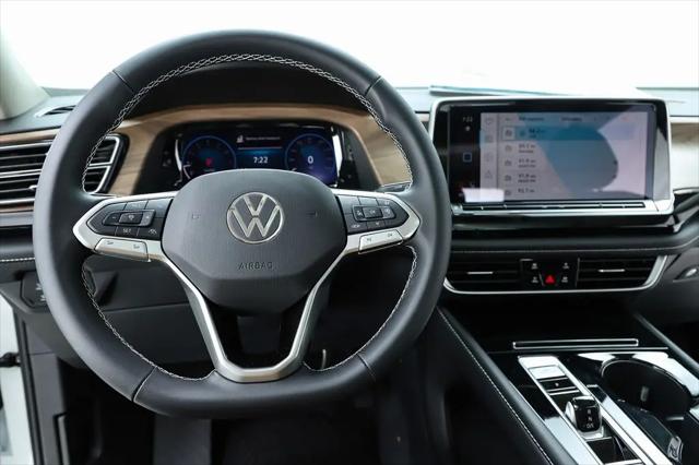 2026 Volkswagen Atlas SE with Technology