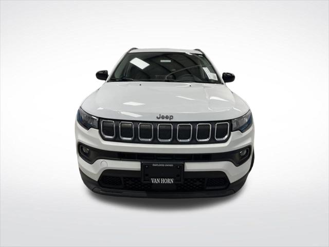 2022 Jeep Compass Latitude FWD