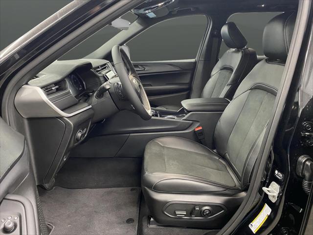 2025 Jeep Grand Cherokee Altitude X 4x4