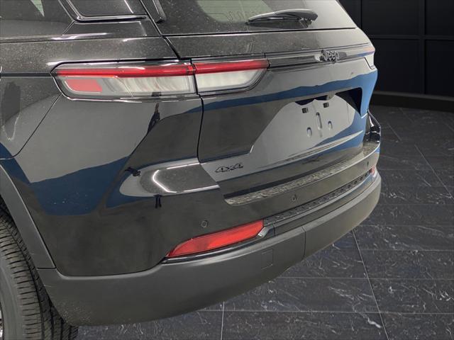 2025 Jeep Grand Cherokee Altitude X 4x4