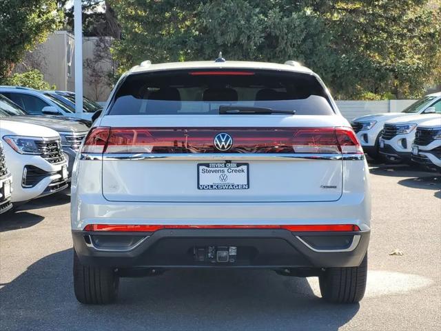 2026 Volkswagen Atlas Cross Sport SE with Technology