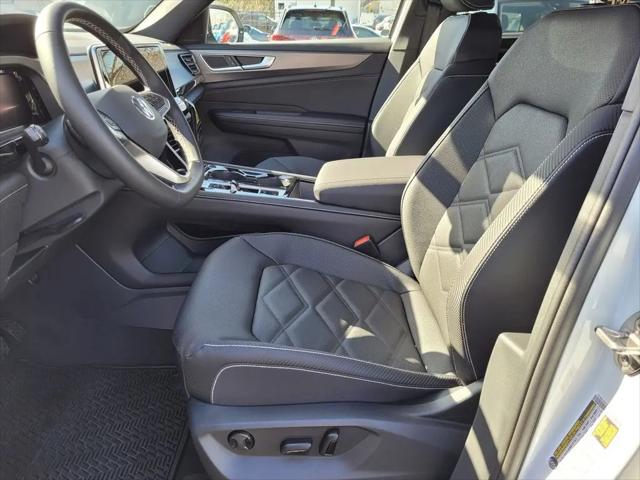 2026 Volkswagen Atlas Cross Sport SE with Technology