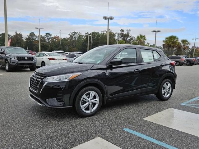 2025 Nissan Kicks S