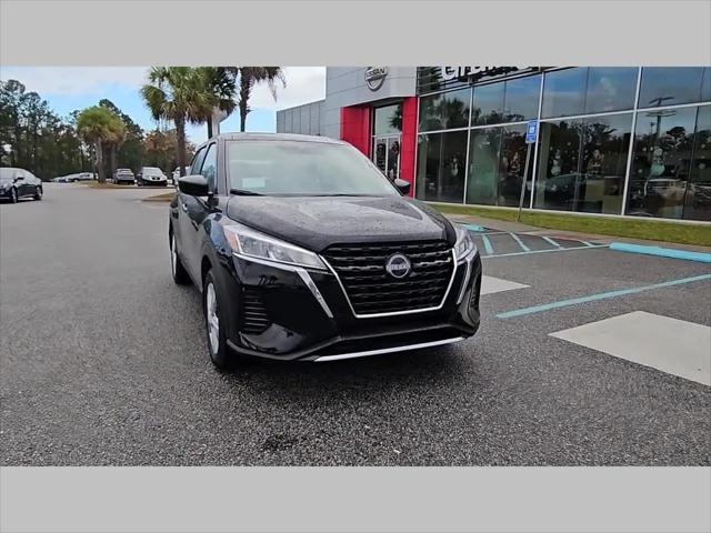 2025 Nissan Kicks S