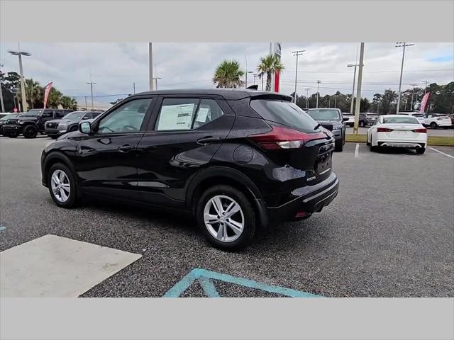 2025 Nissan Kicks S