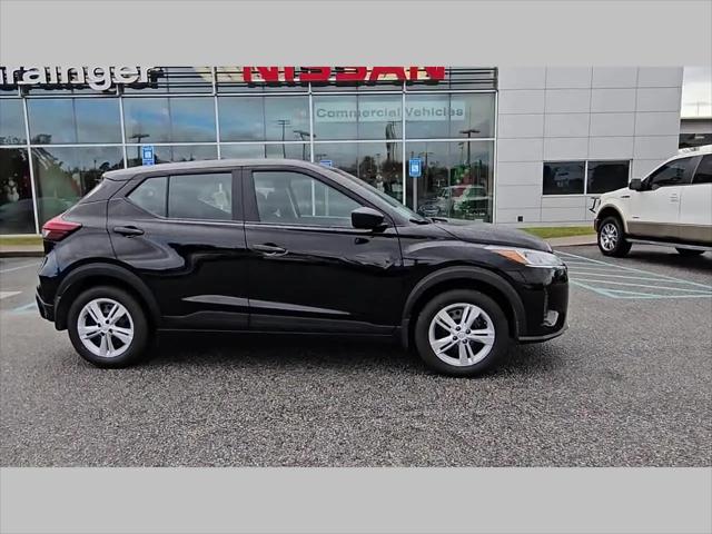 2025 Nissan Kicks S