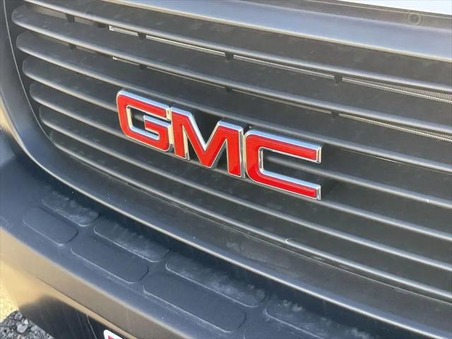 2025 GMC Savana Passenger RWD 3500 Extended Wheelbase LS