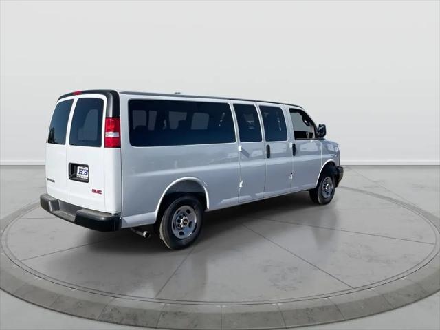2025 GMC Savana Passenger RWD 3500 Extended Wheelbase LS