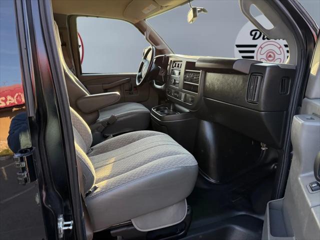 2023 GMC Savana Cargo RWD 3500 Extended Wheelbase Work Van