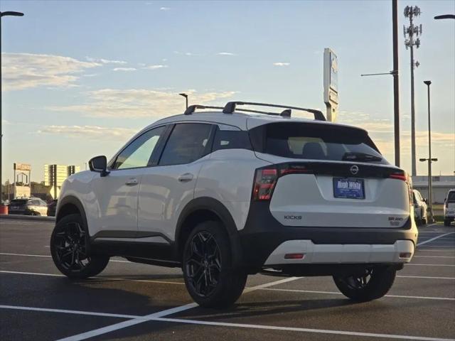 2026 Nissan Kicks SR