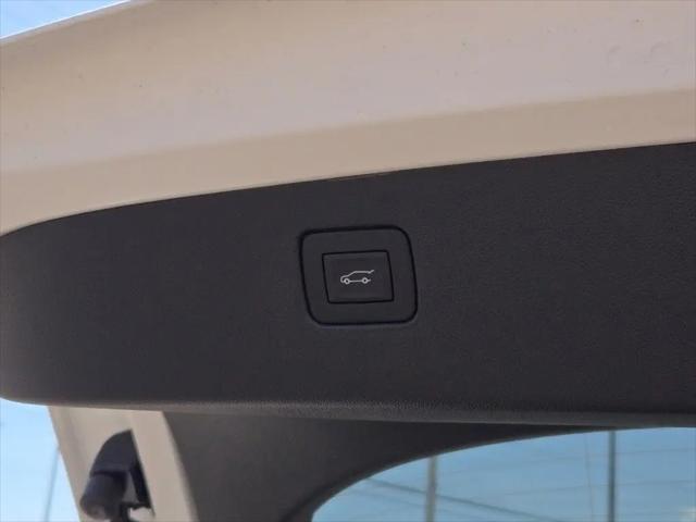 2026 Buick NV Preferred FWD