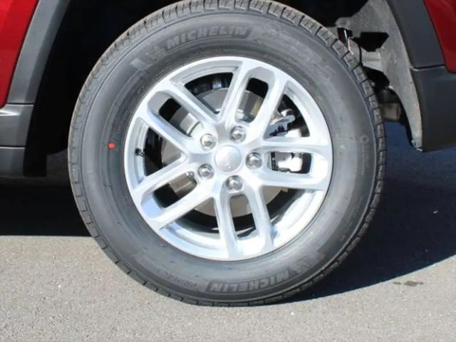 2025 Jeep Grand Cherokee Laredo X 4x2