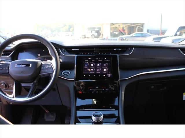 2025 Jeep Grand Cherokee Laredo X 4x2