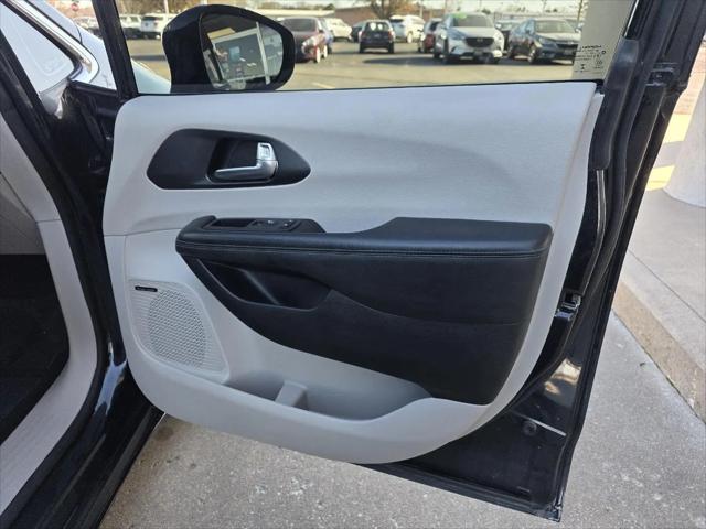 2020 Chrysler Pacifica Hybrid Limited