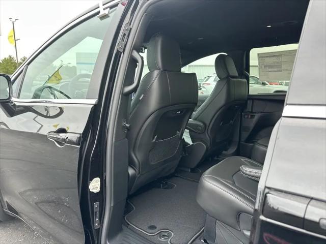 2026 Chrysler Pacifica Select AWD