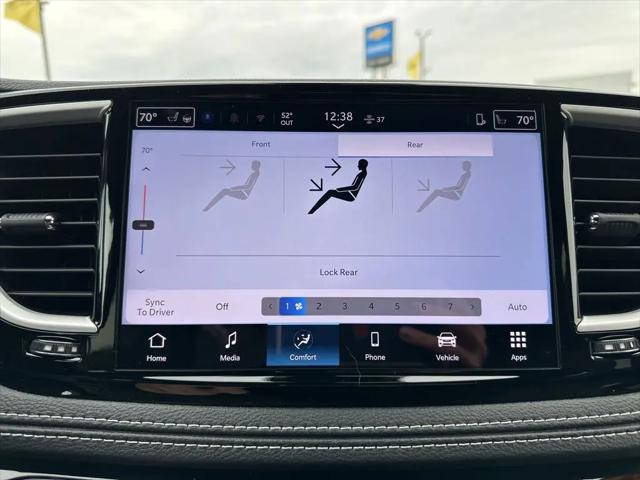 2026 Chrysler Pacifica Select AWD