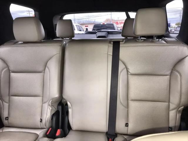 2023 Chevrolet Traverse FWD LT Cloth