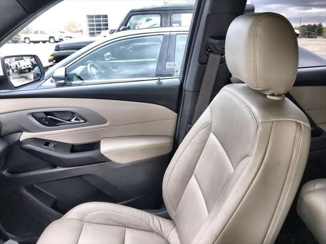 2023 Chevrolet Traverse FWD LT Cloth