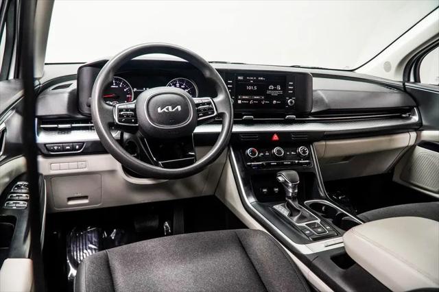 2024 Kia Carnival MPV LX