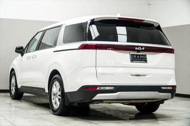 2024 Kia Carnival MPV LX