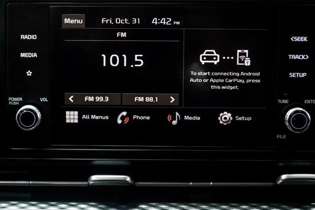 2024 Kia Carnival MPV LX
