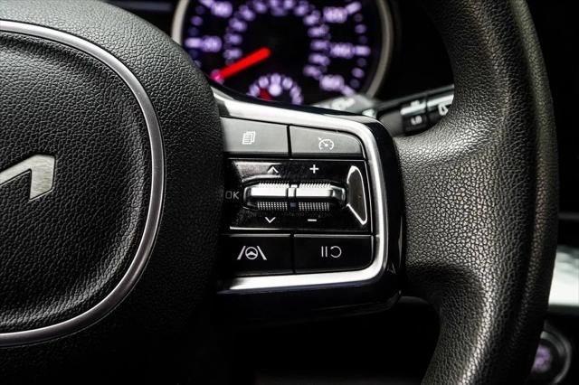 2024 Kia Carnival MPV LX