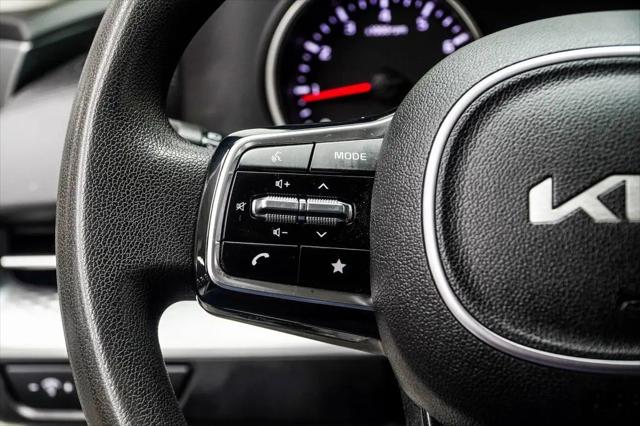 2024 Kia Carnival MPV LX