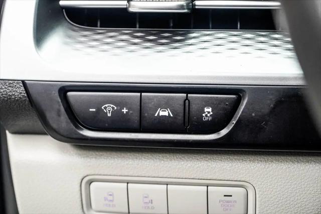 2024 Kia Carnival MPV LX
