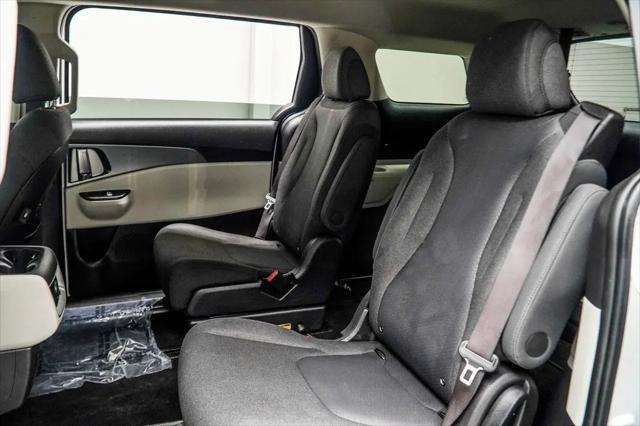 2024 Kia Carnival MPV LX