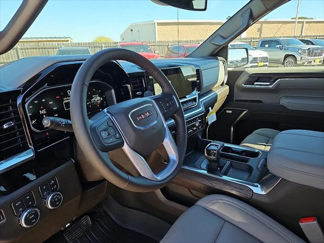2026 GMC Sierra 1500 Crew Cab, Short Bed, SLT, 4WD