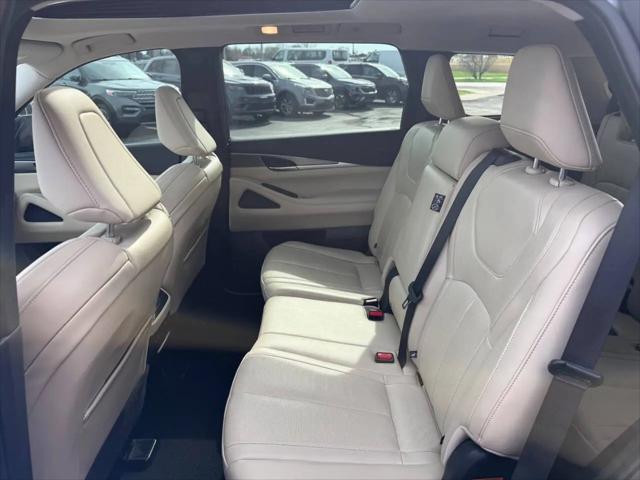 2023 INFINITI QX60 LUXE AWD